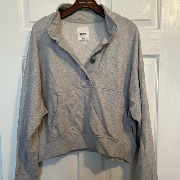 Aerie Sweatshirt - Picture 1 of 7